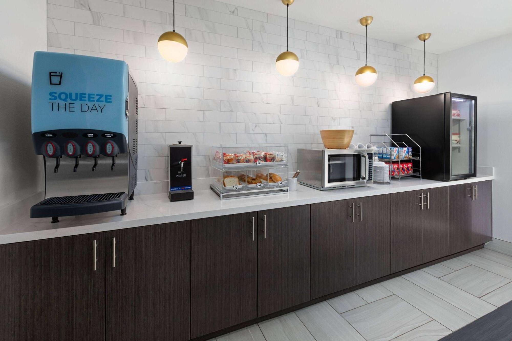 La Quinta Inn & Suites By Wyndham Μερίντιαν Εξωτερικό φωτογραφία