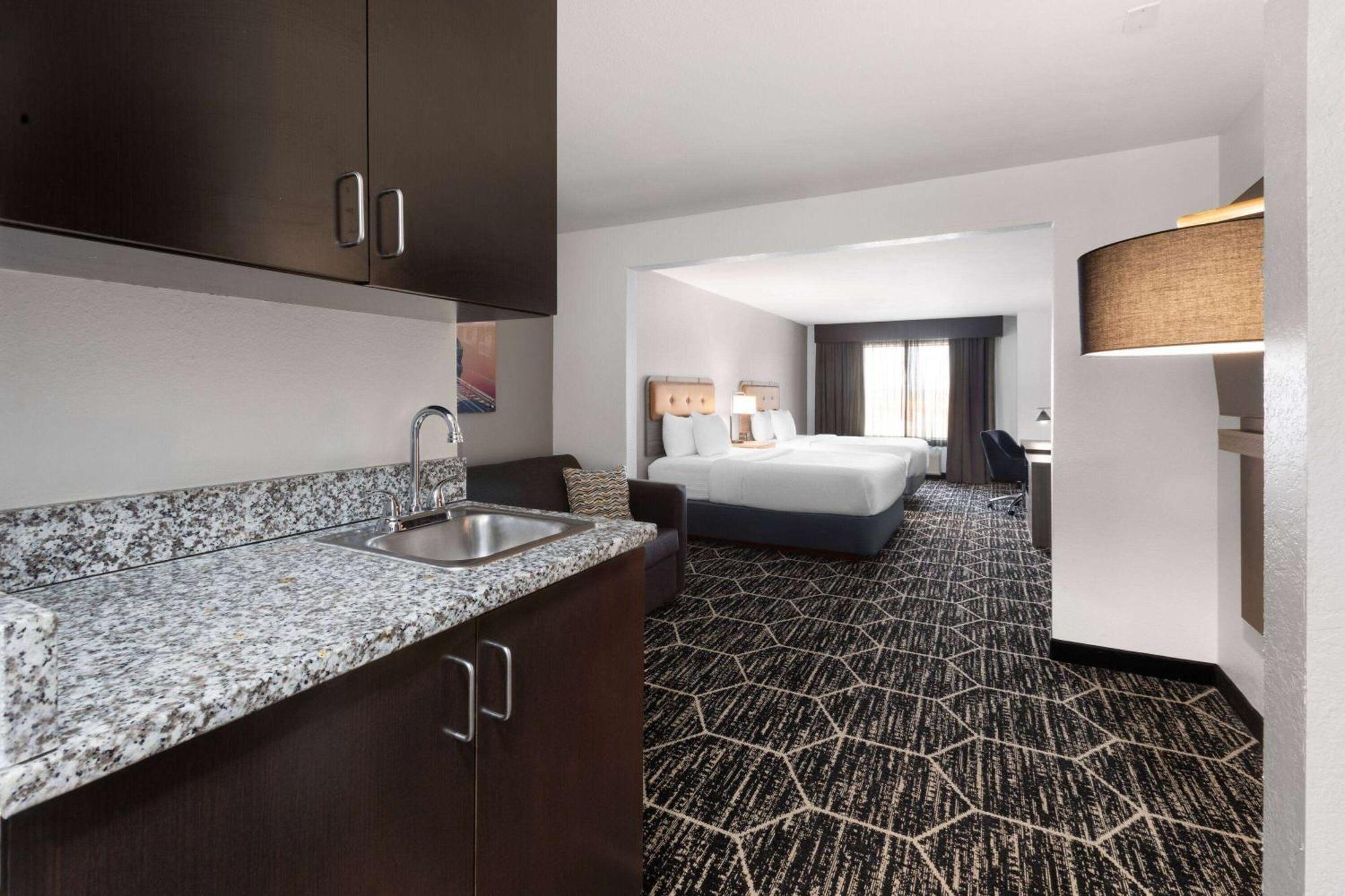 La Quinta Inn & Suites By Wyndham Μερίντιαν Εξωτερικό φωτογραφία