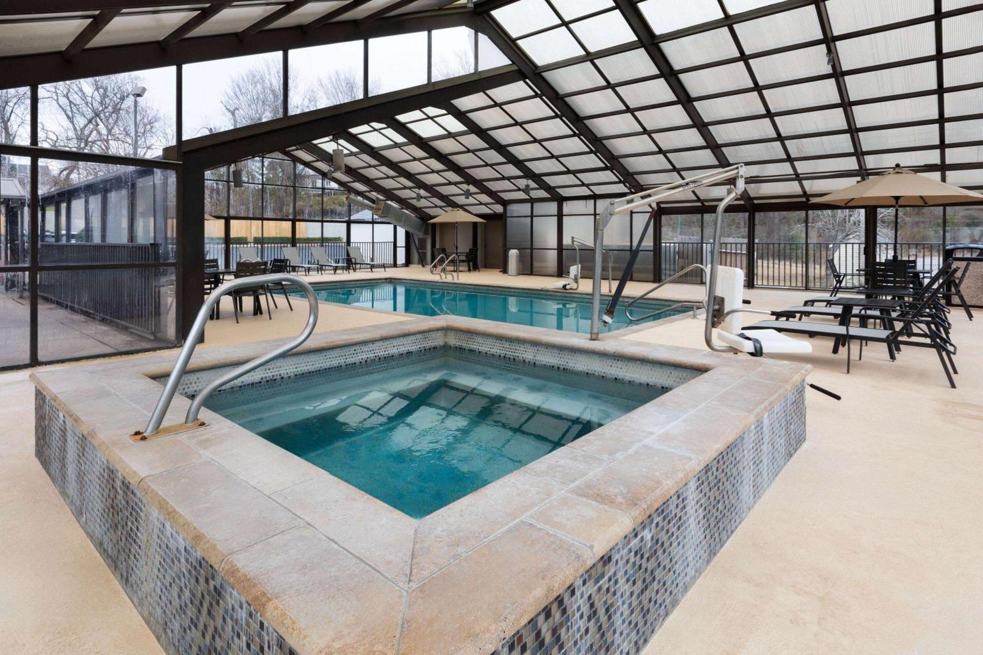 La Quinta Inn & Suites By Wyndham Μερίντιαν Εξωτερικό φωτογραφία