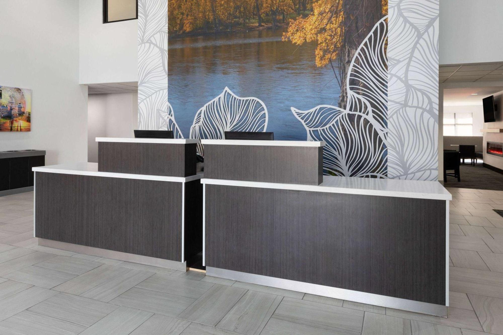 La Quinta Inn & Suites By Wyndham Μερίντιαν Εξωτερικό φωτογραφία