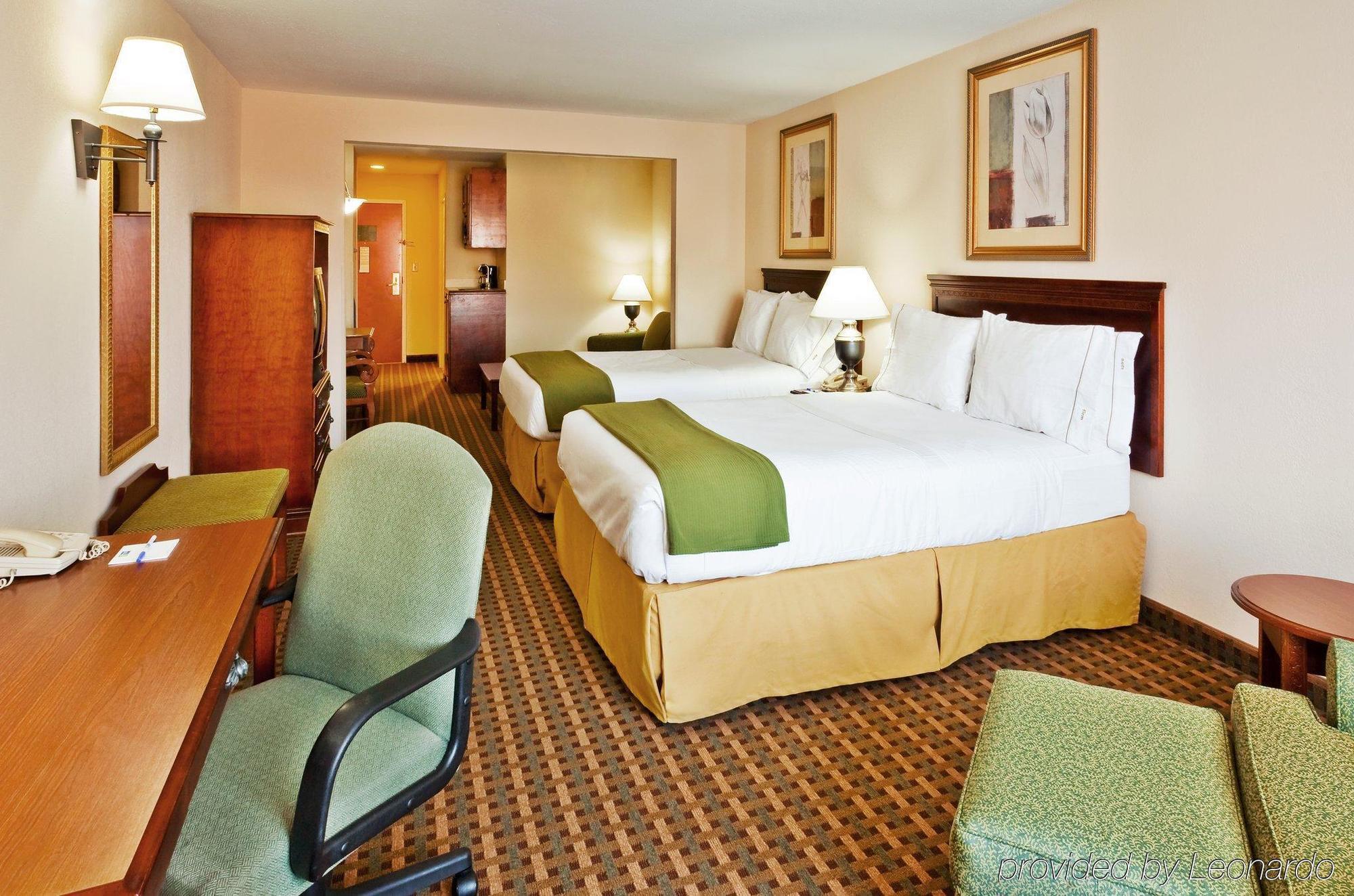 La Quinta Inn & Suites By Wyndham Μερίντιαν Δωμάτιο φωτογραφία