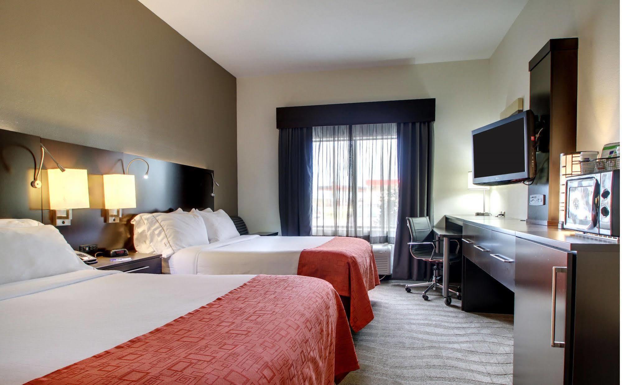 La Quinta Inn & Suites By Wyndham Μερίντιαν Εξωτερικό φωτογραφία