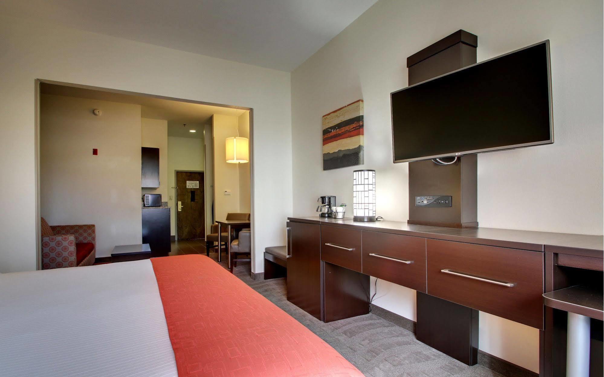 La Quinta Inn & Suites By Wyndham Μερίντιαν Εξωτερικό φωτογραφία