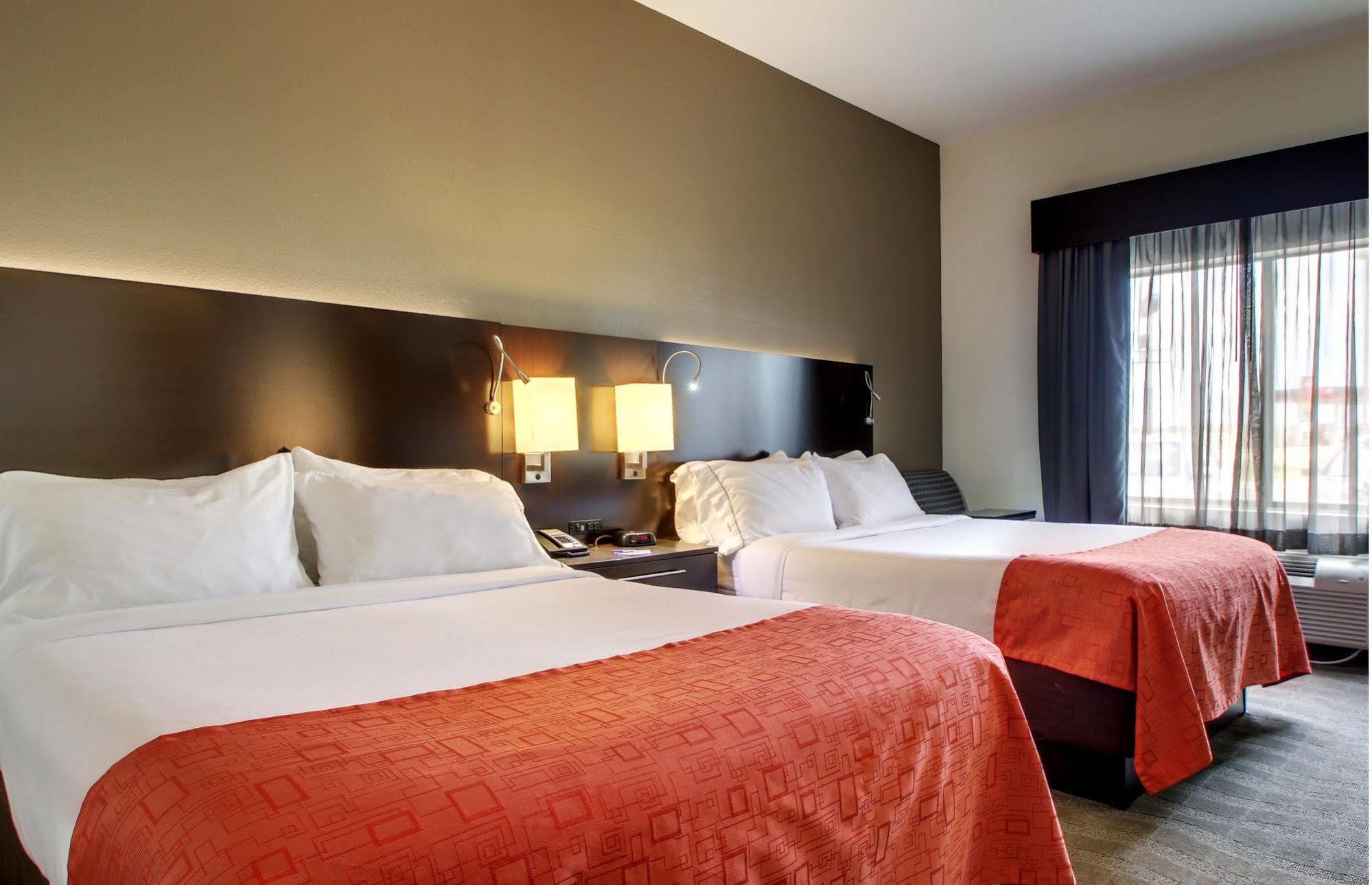 La Quinta Inn & Suites By Wyndham Μερίντιαν Εξωτερικό φωτογραφία